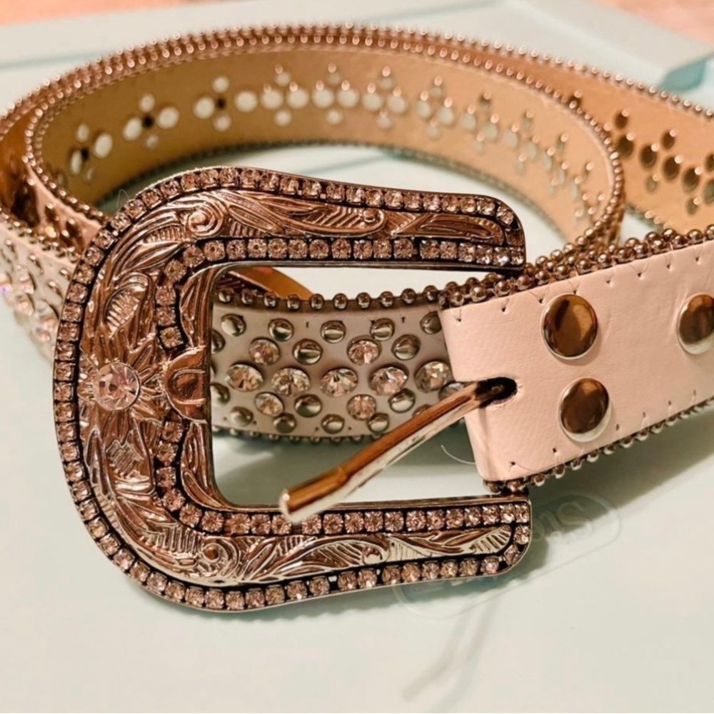 Beautiful Western Crystal Belt